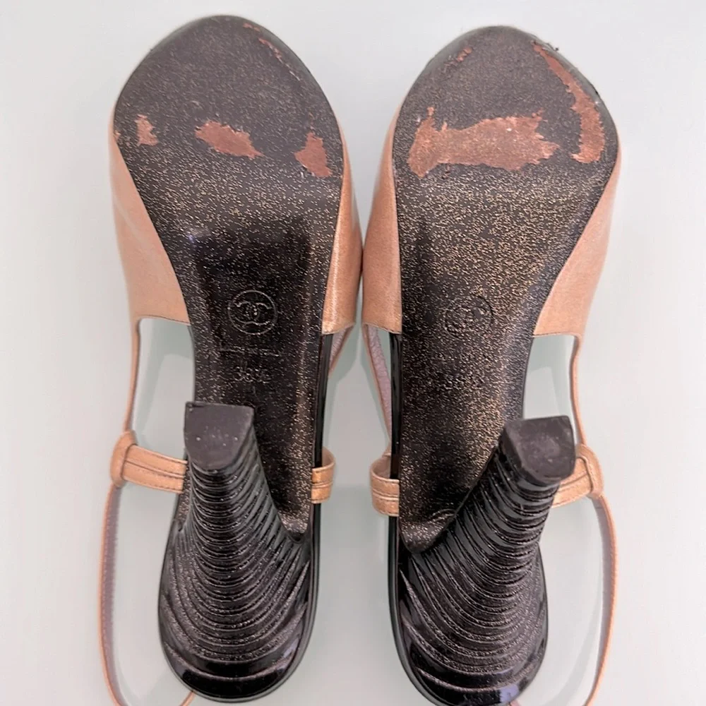 CHANEL Vintage Slingback Pumps 2009 Collection Patent Leather CC Logo Size 8 1/2 - Picture 9 of 9